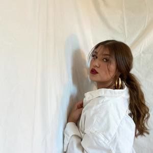 Meet your Posher, Florina